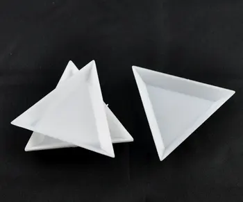 Пластмасови Мъниста Органайзер Контейнер Кутия За Съхранение на Триъгълник Бял DIY Производство на Кутии за бижута 6,4 см (2 4/8