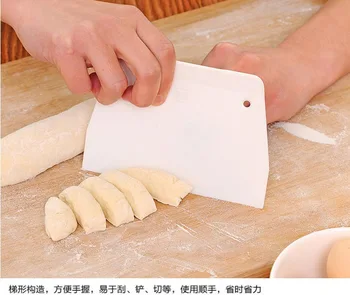 Нож за тесто и рязане на крем за торта дъска за премахване на печене пластмасова стъргалка трапециевидная чиния малки инструменти за печене силиконова рамо